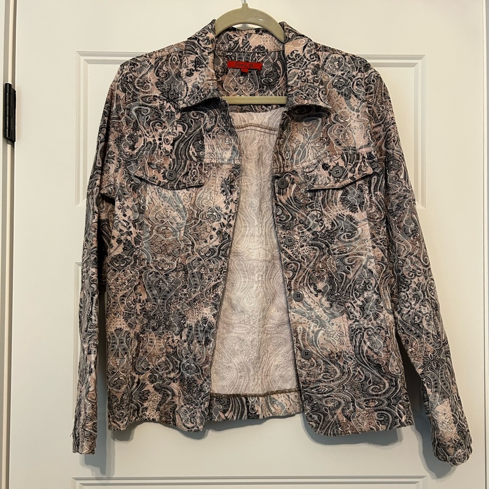 Women’s Medium Joni B Jacket